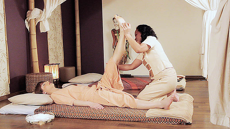 Masaż tajski olejkiem mlecznym