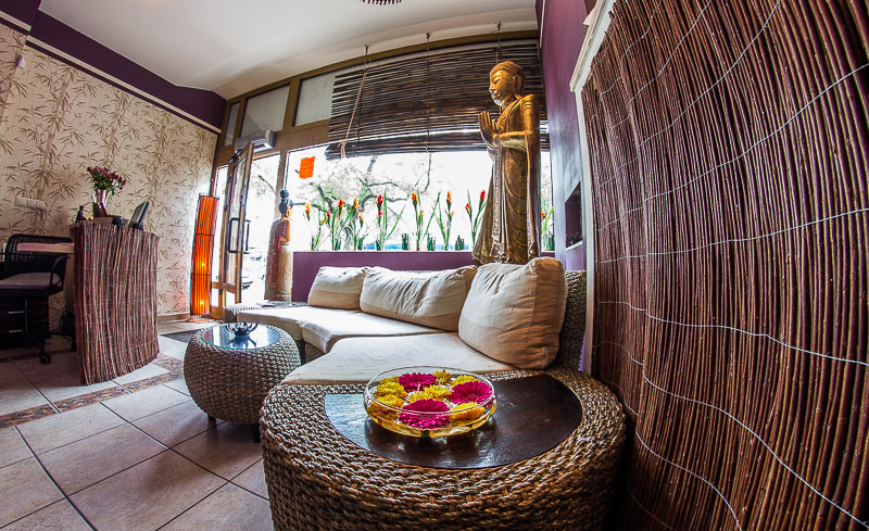 wnętrze salonu sabai jai Gdynia